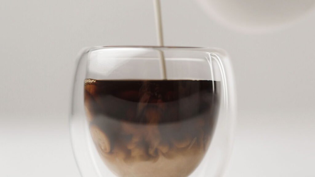 Bebidas quentes realmente causam câncer? Um especialista em intestino explica