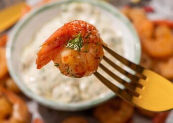 O segredo pouco conhecido para lavar camarão e evitar riscos à saúde