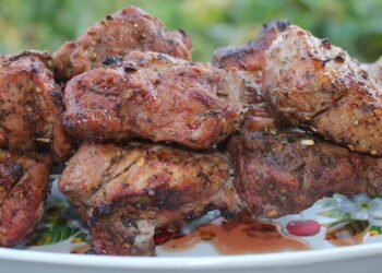 O erro que todo mundo comete ao fritar carne: como torná-la saborosa e bem cozida, segundo especialistas