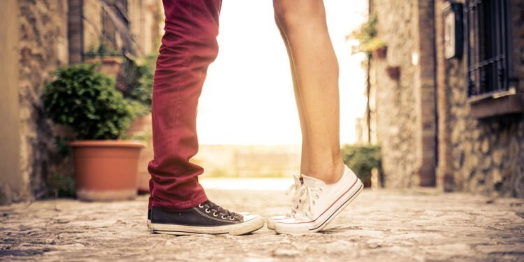 O que significa soltar gases na frente de quem ama segundo a psicologia