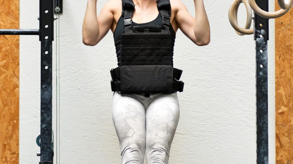 Colete com peso - Créditos: depositphotos.com / PHOTOLOGY1971