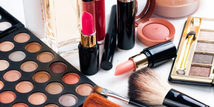 Nova tendência de cosméticos está roubando o lugar do K-beauty em 2025