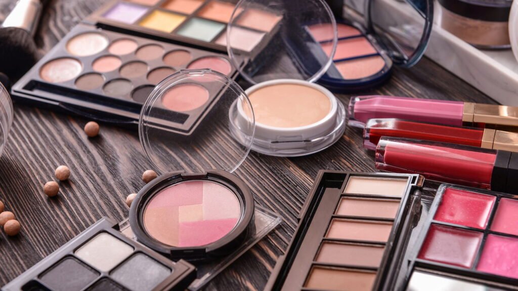 Nova tendência de cosméticos está roubando o lugar do K-beauty em 2025