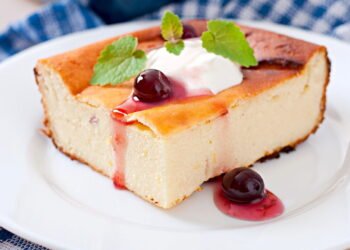 Bolo Pudim de Milho conquista domingos com sabor de tradição e cremosidade