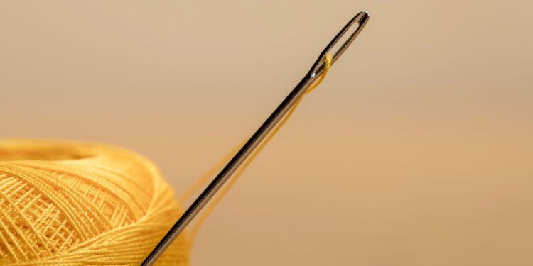 Garfield em amigurumi transforma crochê em afeto com personalidade