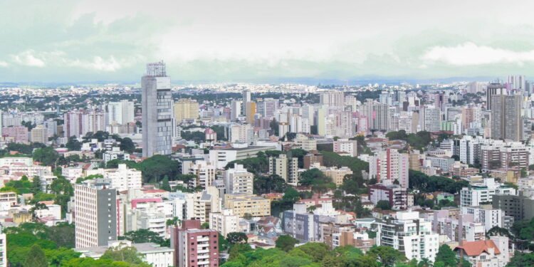 Cidades com custo de vida justo e lazer de sobra para morar ou visitar