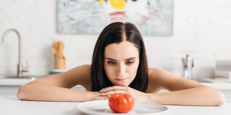 6 maneiras estranhas pelas quais seu corpo está lhe dizendo que você precisa de mais gordura em sua dieta