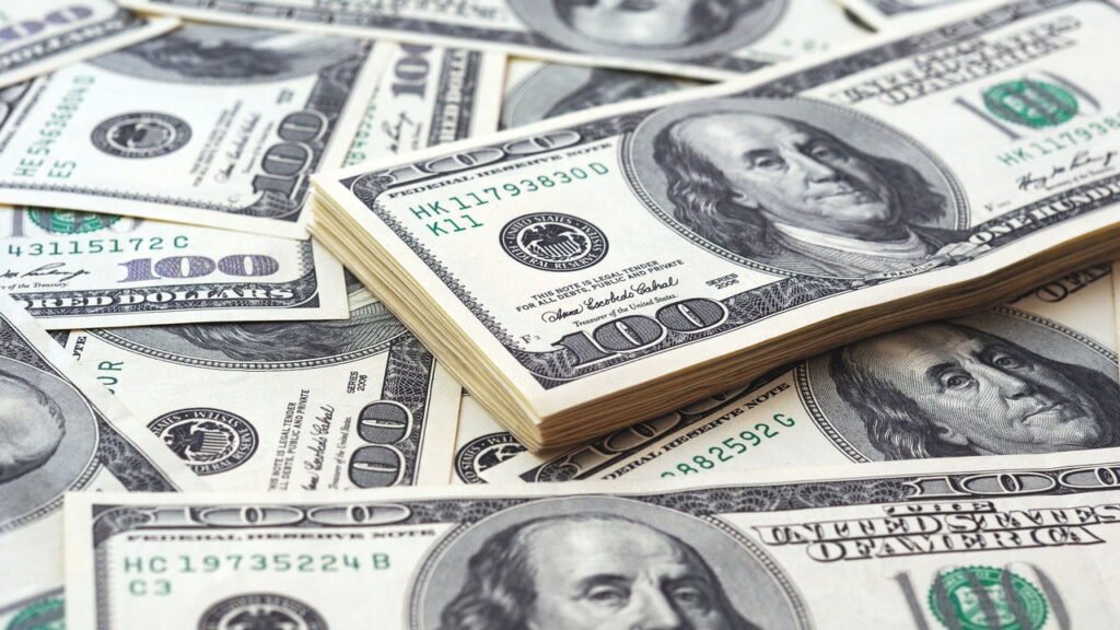 Onde colocar notas dobradas para atrair mais dinheiro em agosto de 2025, de acordo com o Feng Shui