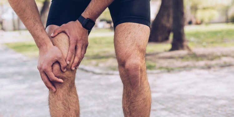 Fisioterapia e prevenção são chave contra dor no joelho