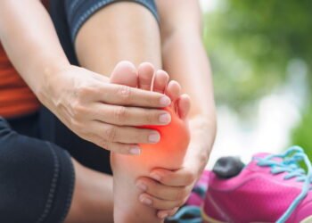 Dra. Marina Melhado, ortopedista: como aliviar a dor da Fascite Plantar de forma segura