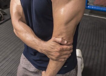 Dados que mostram como prevenir dor no cotovelo em esporte e trabalho manual