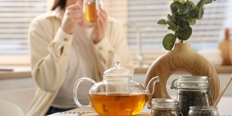 Ação estimulante que aumenta a energia e o estado de alerta - Créditos: depositphotos.com / serezniy