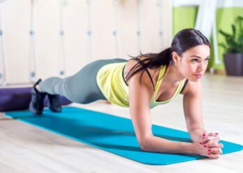 O erro número 1 que as mulheres cometem ao escolher entre cardio e treinamento de força