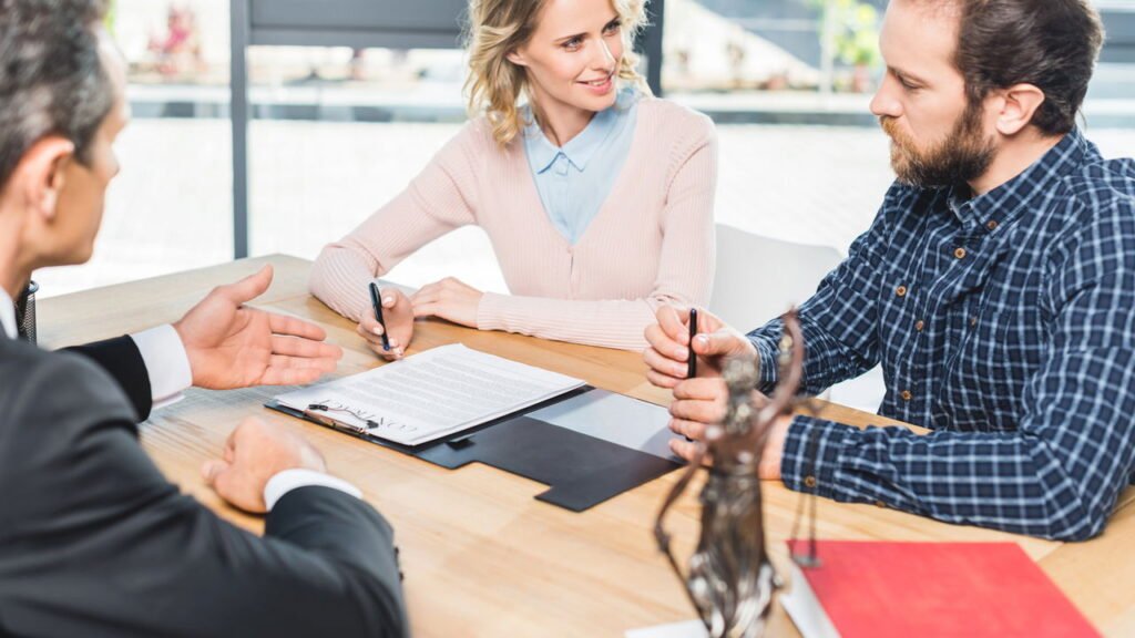 8 tipos de familiares que vão te drenar emocionalmente, segundo a psicologia