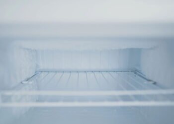 O método curioso com gelo que muitas culturas usam contra a inveja