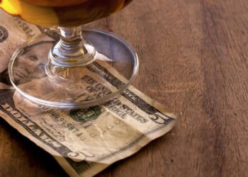 Quanto dar de gorjeta para a equipe de limpeza do hotel?