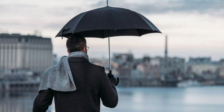 Guarda chuva - Créditos: depositphotos.com / ArturVerkhovetskiy