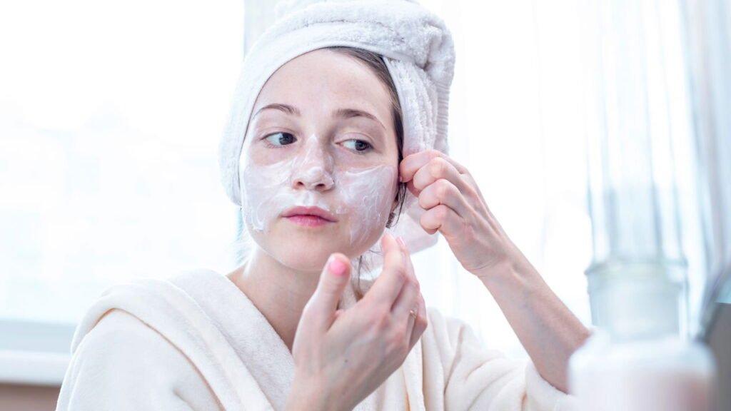 Rotina simples de hidratação para pele ressecada no inverno