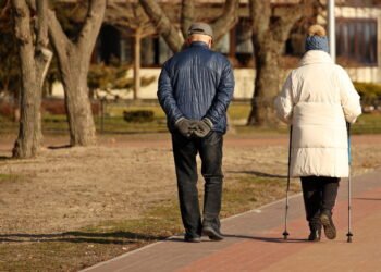 5 hábitos que dificultam a perda de peso após os 50 anos, segundo nutricionistas