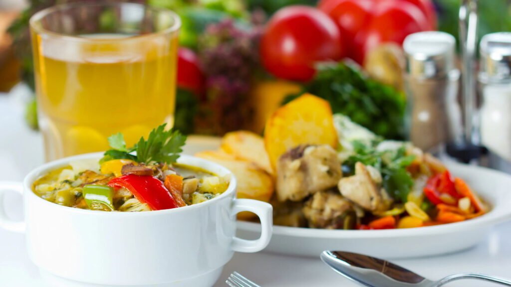 O jantar número 1 para comer para um metabolismo saudável, segundo nutricionistas