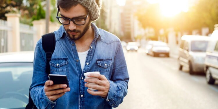 Menos jovens estão a atingir marcos económicos ligados à idade adulta