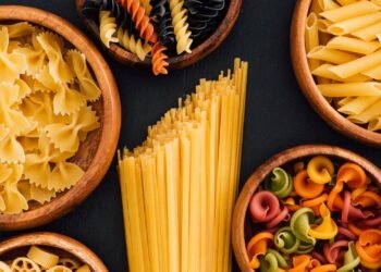 Comer macarrão deixa você mais feliz essa é a prova