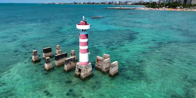 Esse paraíso das águas nordestino parece saído de um conto de fadas