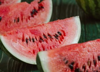 Como saber se uma melancia está madura e pronta para comer