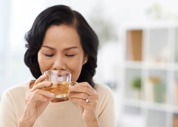 Chá poderoso para dormir melhor e evitar resfriados
