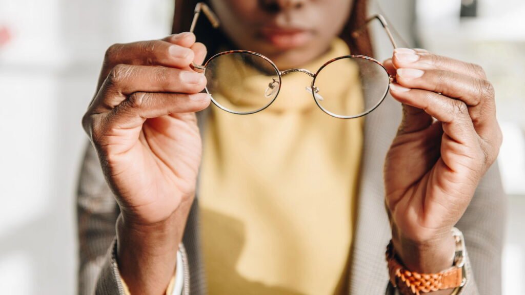 Quantos graus de miopia já pode ser considerado quase cego?