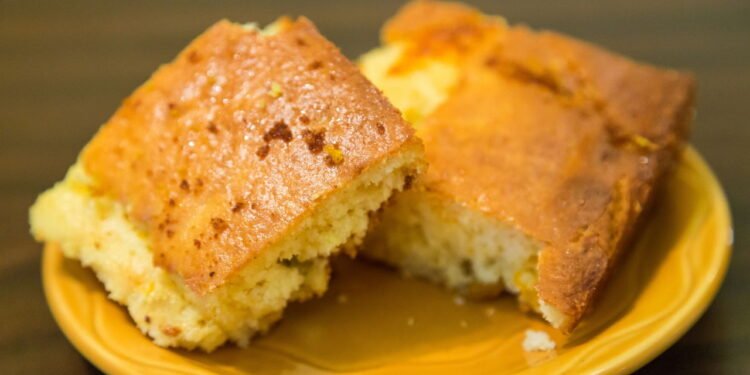 Essa receita de pão de milho conquista todo mundo no primeiro pedaço