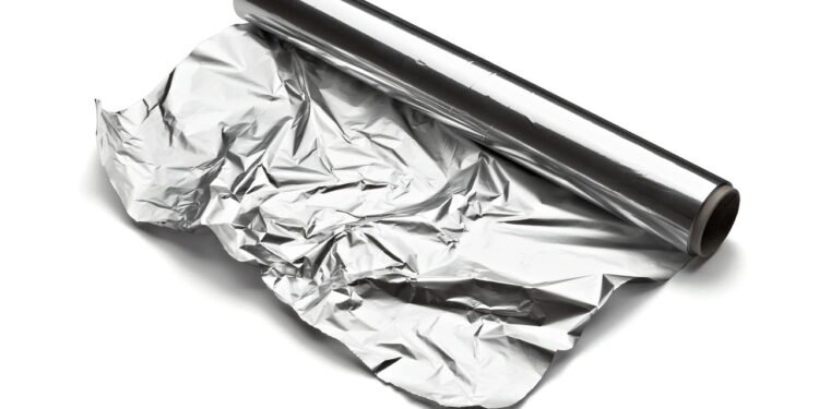 Produtos que nunca devem ser embrulhados em papel alumínio, de acordo com a OCU