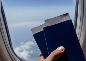 Estudo descobre que o momento mais inteligente para comprar passagem de avião barata