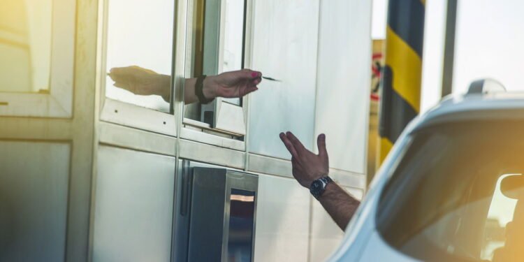 Pedágio - Créditos: depositphotos.com / welcomia