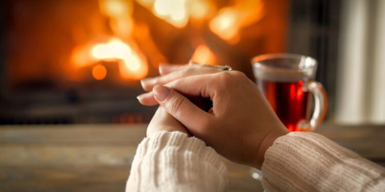 O que significa sentir os pés e as mãos sempre gelados?