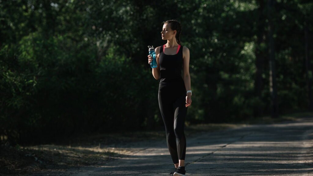 Caminhada inclinada ou corrida: qual é melhor para queimar gordura?