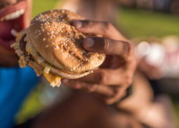 O que significa sentir fome o tempo todo segundo a psicologia