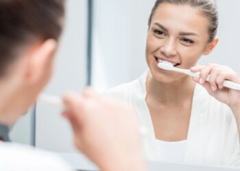 Dentistas revelam a razão número 1 pela qual seus dentes não são tão brancos quanto costumavam ser