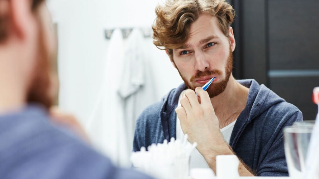 O que significa para uma pessoa escovar os dentes apenas uma vez por dia, segundo a psicologia