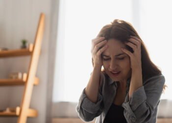 Os 5 sinais que indicam que você está emocionalmente exausto e não sabia disso, segundo a psicologia