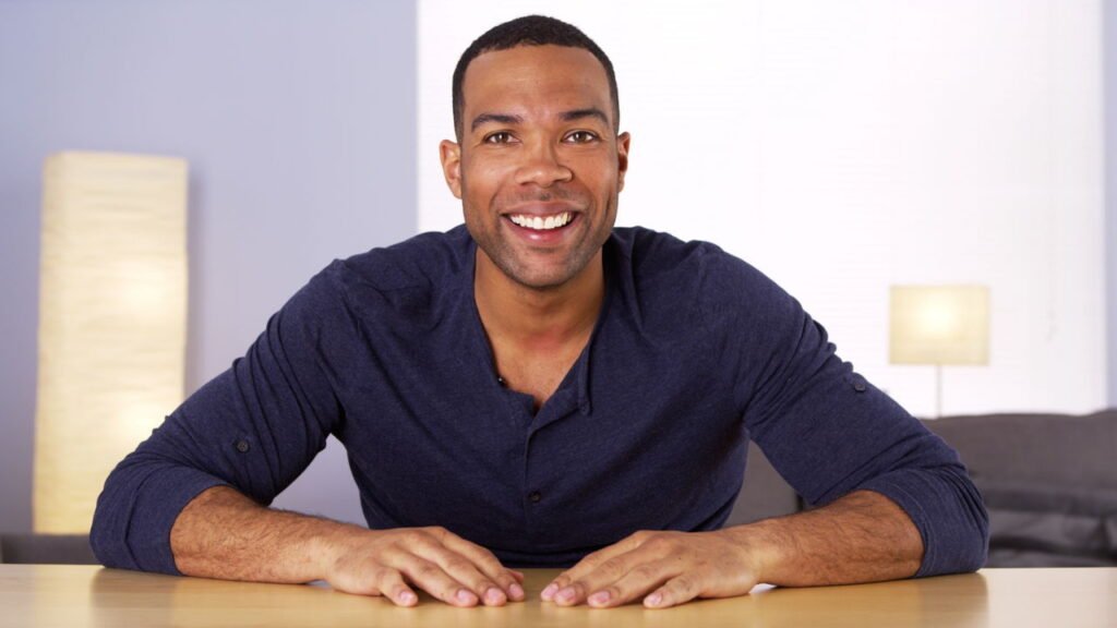 O que significa falar sozinho e em voz alta, segundo a psicologia