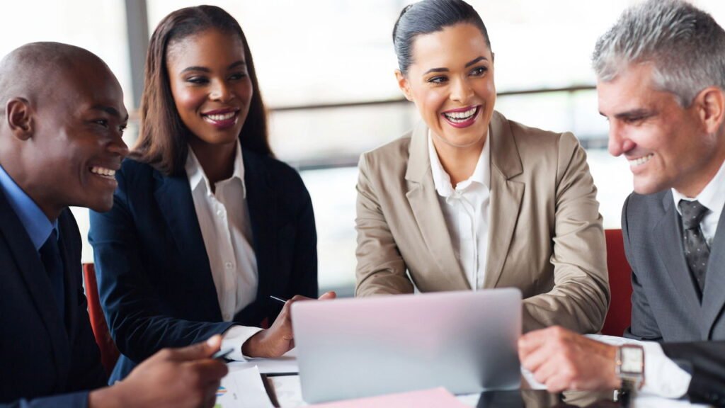 O que significa esquecer nomes logo após conhecer alguém segundo a psicologia