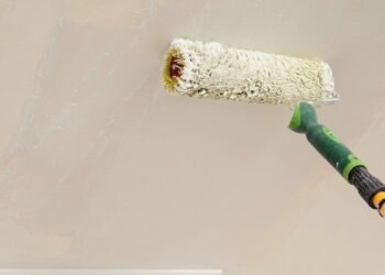 Você não pode imaginar o porquê: qual é o sentido de pintar tetos de branco no verão