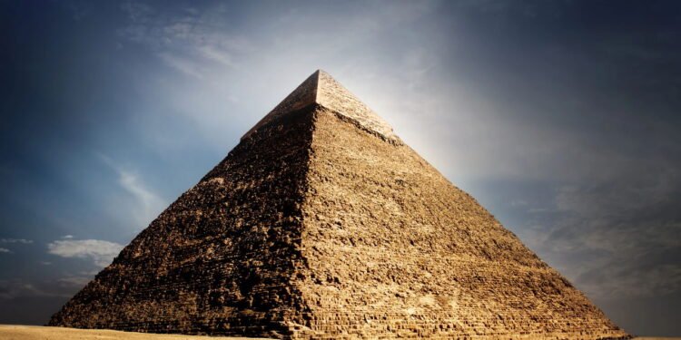 Segredos das pirâmides do Egito revelados por arqueólogos especialistas