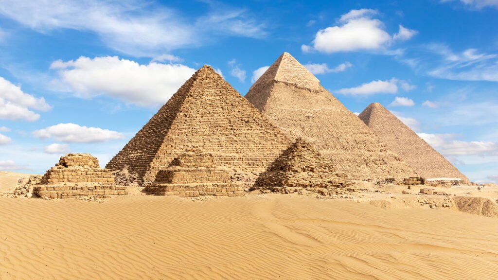 O que seu subconsciente revela ao sonhar com pirâmides do Egito?