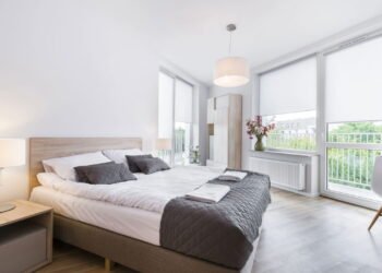 O segredo dos hotéis para limpar colchões de quarto