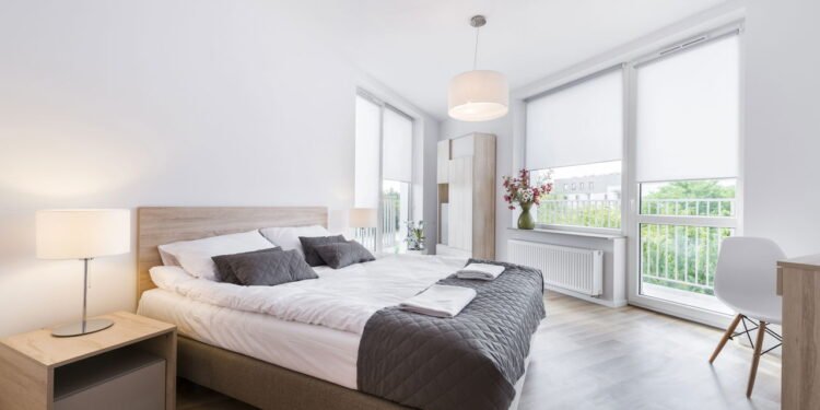 O segredo dos hotéis para limpar colchões de quarto