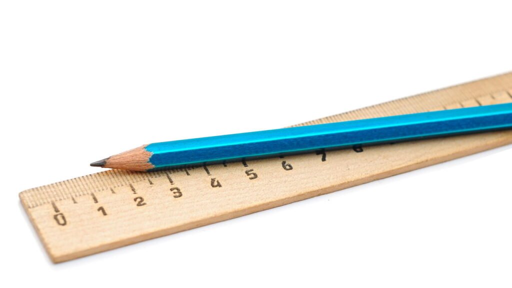 Poucos sabem: qual é a verdadeira função do furo da régua