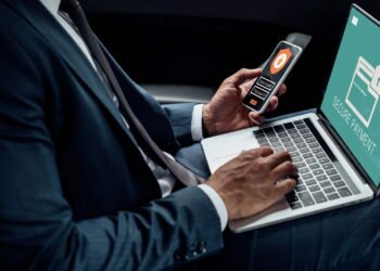 Pessoas com mais de 40 anos devem revisar sua segurança online hoje