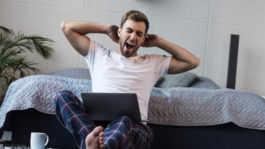 A vitamina comum que ajuda a te acalmar e melhora seu sono